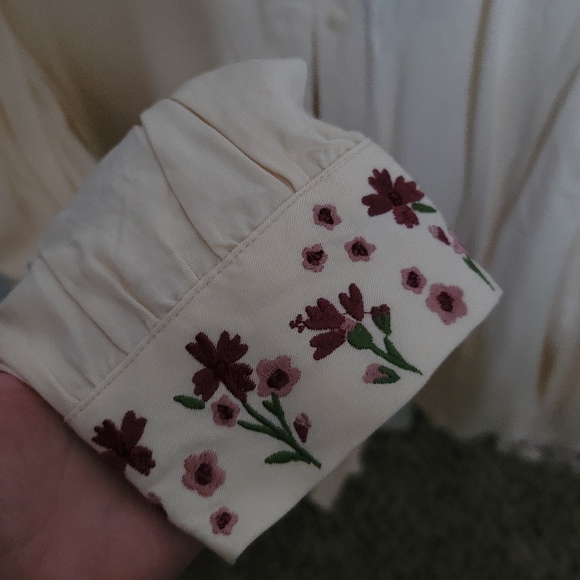 Princess Highway Cottage core button down shirt with floral detailing - Picture 3 of 4